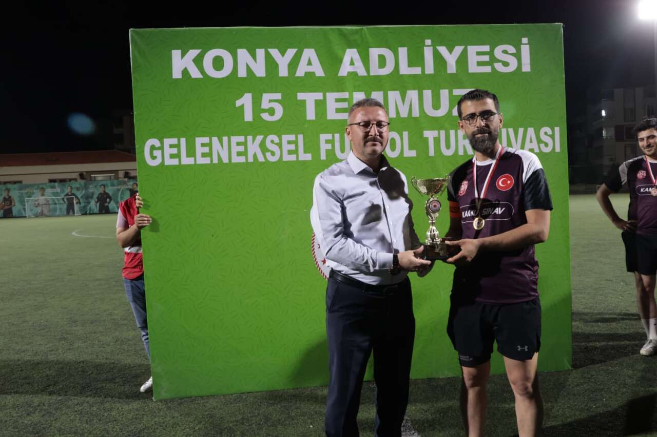 Konya Adliyesi'nde 15 Temmuz Futbol Turnuvası tamamlandı! Şampiyon belli oldu 8